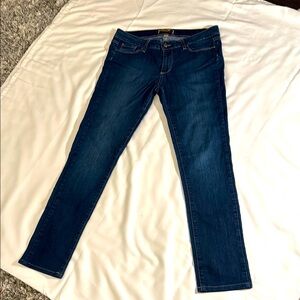 PAIGE: PEG SKINNY JEANS    SIZE 30  INSEAM 30